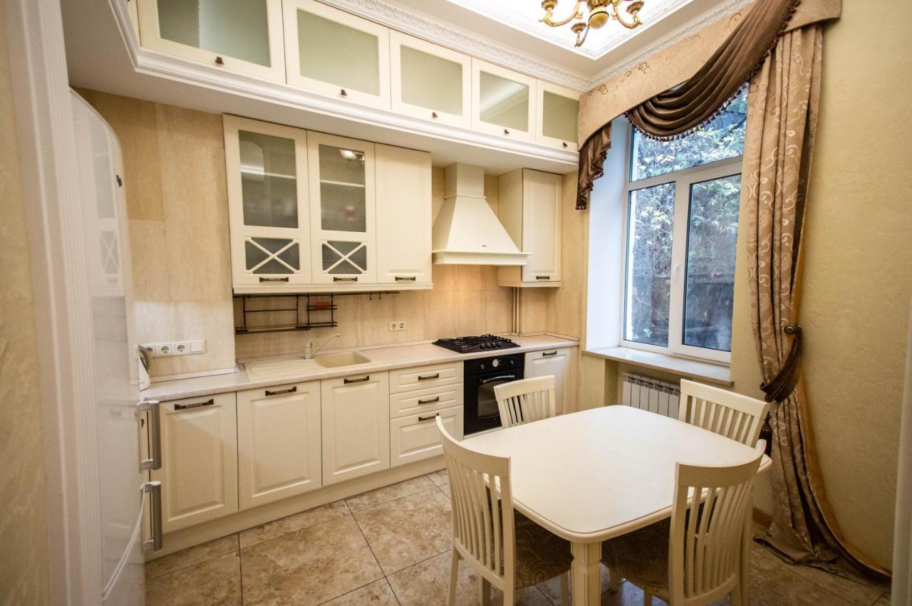 Kyiv Classic Apartment Экстерьер фото